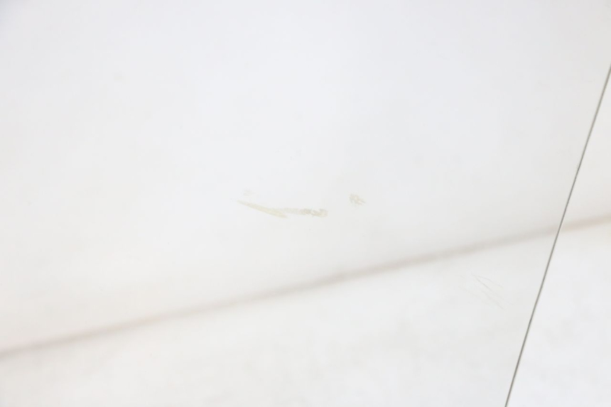 photo de PARABRISAS SUZUKI BURGMAN 125 (2015 - 2017) - Detalle de la pieza