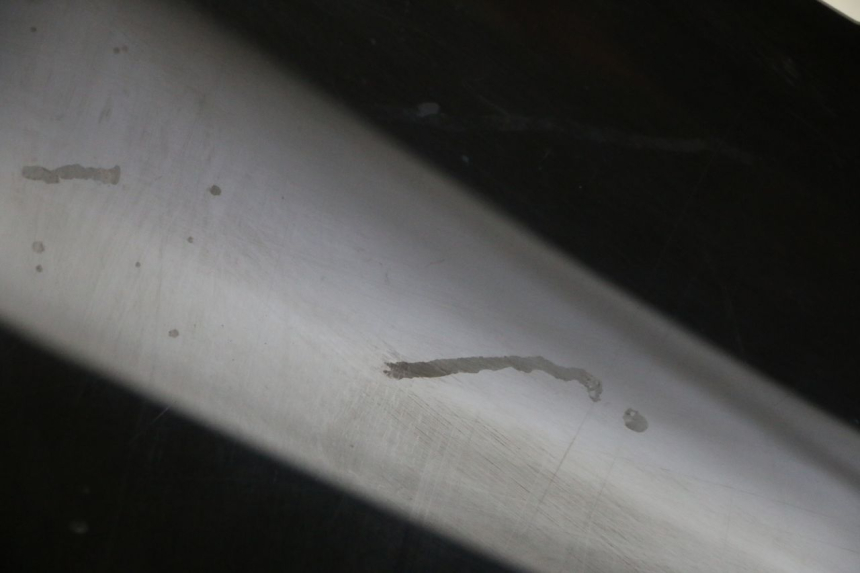 photo de PARABRISAS SUZUKI SV S 650 (2003 - 2009) - Detalles de los puntos de fijación