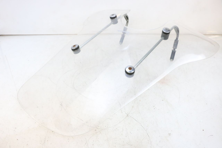 photo de PARABRISAS PIAGGIO VESPA GTS SUPER IE 125 (2009 - 2016) - Características distintivas