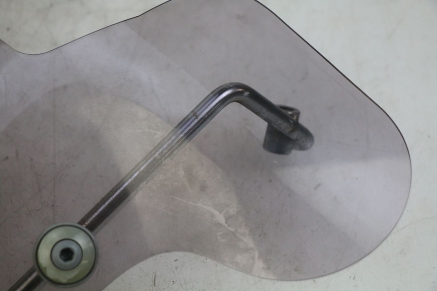 photo de PARABRISAS PIAGGIO VESPA SPRINT 2T 50 (2014 - 2018) - Estado de la superficie y material