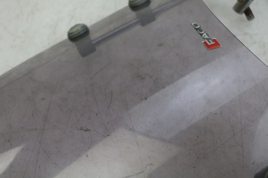 photo de PARABRISAS PIAGGIO VESPA SPRINT 2T 50 (2014 - 2018) - Recambio usado revisado