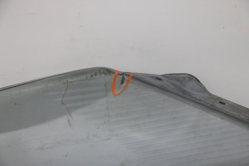 photo de PARABRISAS YAMAHA X-MAX XMAX ABS 250 (2010 - 2012) - Primer plano de alta resolución