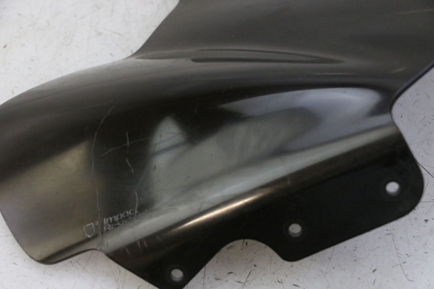 photo de PARABRISAS YAMAHA X-MAX XMAX 125 (2010 - 2013) - Primer plano de alta resolución