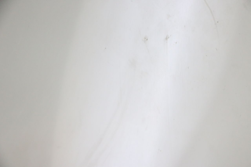 photo de PARABRISAS YAMAHA X-MAX XMAX 125 (2010 - 2013) - Detalles de los puntos de fijación