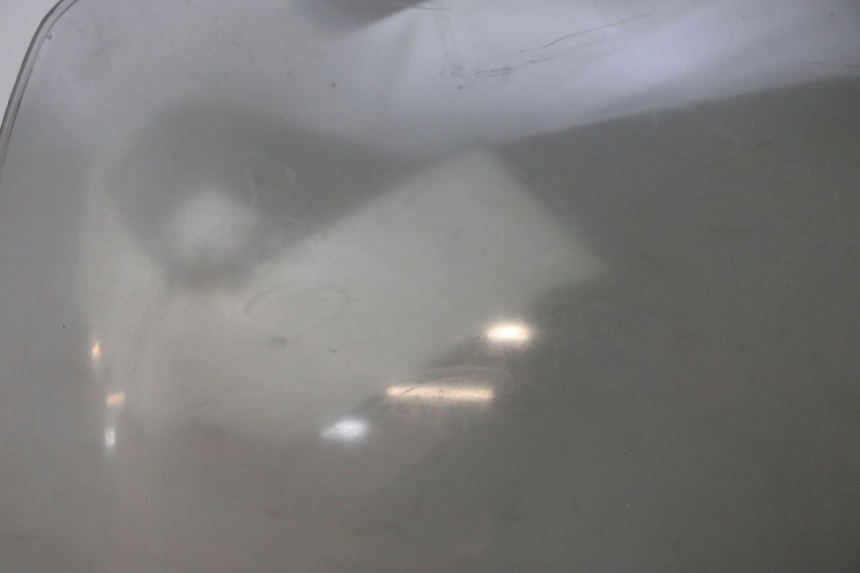 photo de PARABRISAS PIAGGIO X8 125 (2004 - 2007) - Perfil de la pieza de repuesto