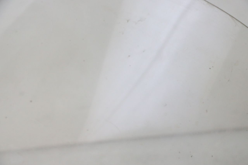 photo de PARABRISAS PIAGGIO X9 EVOLUTION 125 (2003 - 2007) - Primer plano de alta resolución