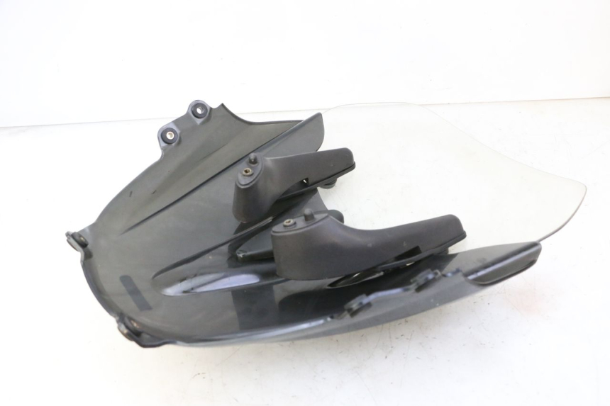 photo de PARABRISAS PIAGGIO X9 EVOLUTION 125 (2003 - 2007) - Primer plano técnico