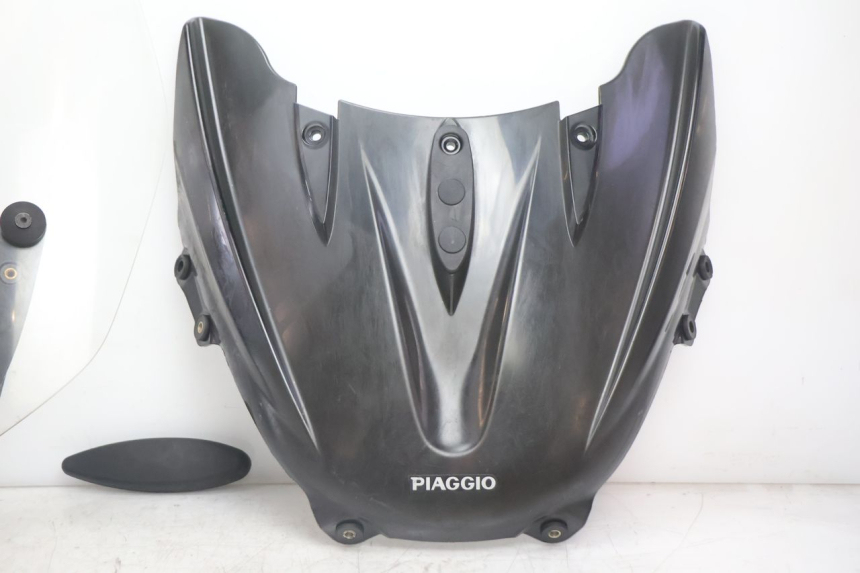 photo de PARABRISAS PIAGGIO X9 EVOLUTION 125 (2003 - 2007) - Estado de la superficie y material