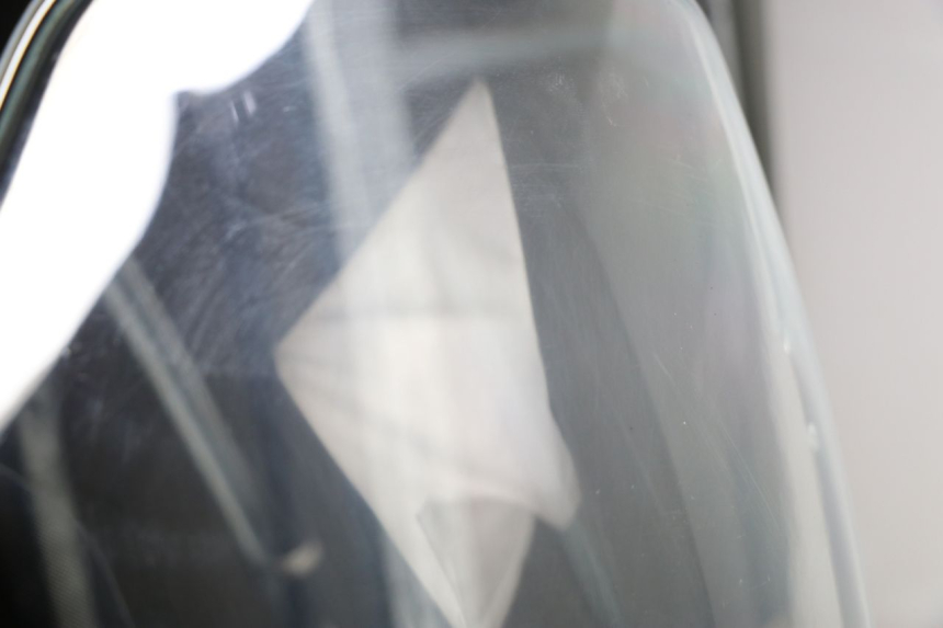 photo de PARABRISAS HONDA XLV VARADERO 125 (2000 - 2006) - Primer plano técnico