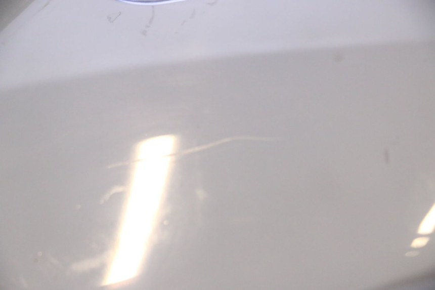 photo de PARABRISAS YAMAHA YP MAJESTY 125 (2002 - 2006) - Zoom sobre los componentes