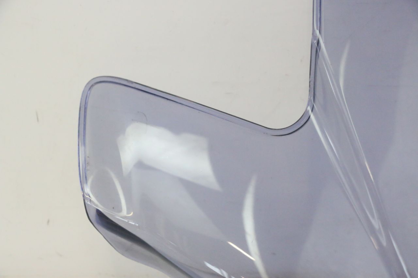 photo de PARABRISAS YAMAHA YP MAJESTY 125 (2002 - 2006) - Detalles de los puntos de fijación