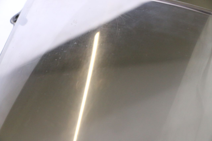 photo de PARABRISAS KAWASAKI Z S 750 (2003 - 2006) - Zoom sobre los componentes