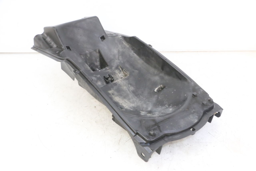 photo de PASE RUEDA TRASERO HONDA CBF 500 (2004 - 2007) - Detalles de los puntos de fijación