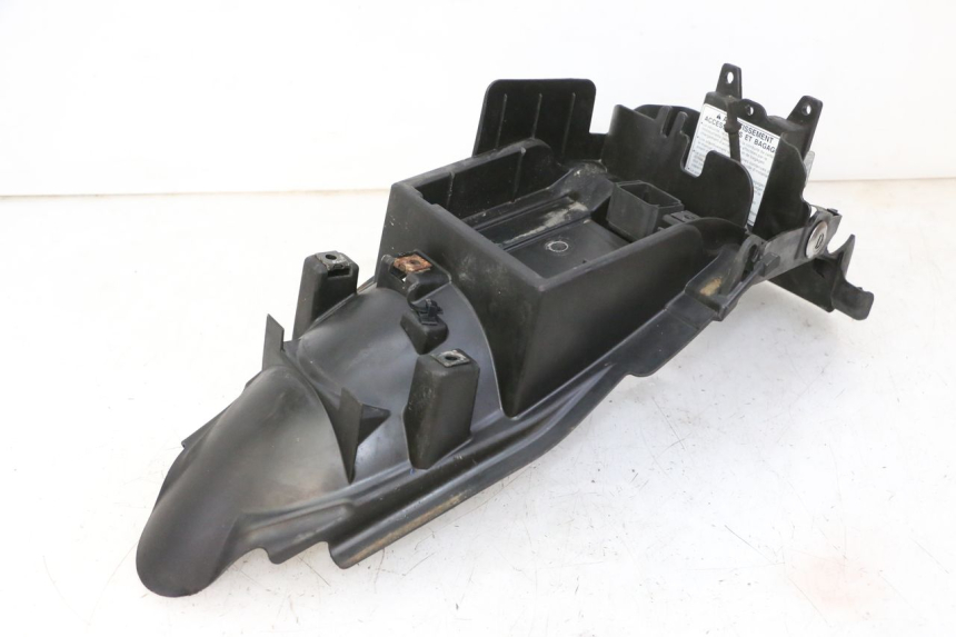 photo de PASE RUEDA TRASERO HONDA CBF 125 (2009 - 2015) - Detalle de la pieza