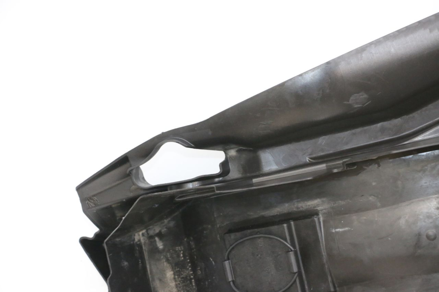 photo de PASE RUEDA TRASERO SUZUKI DL V STROM 1000 (2002 - 2007) - Zoom sobre los componentes