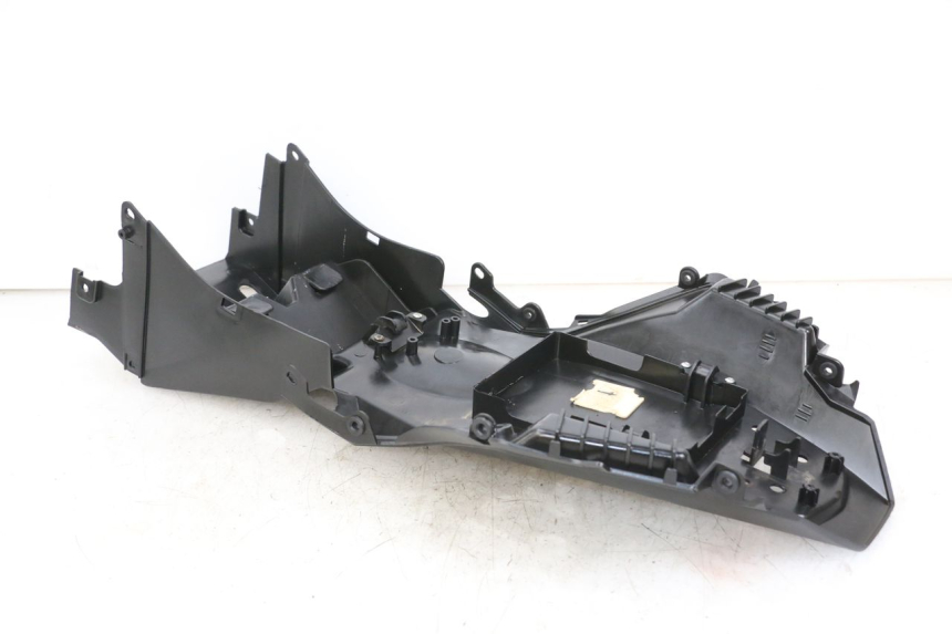 photo de PASE RUEDA TRASERO EBROH BRAVO GLE 1 (2020 - 2024) - Detalles de los puntos de fijación