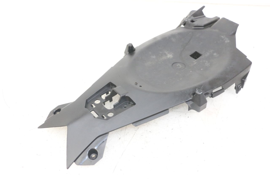 photo de PASE RUEDA TRASERO KAWASAKI ER-6 ER6 N 650 (2012 - 2016) - Primer plano técnico