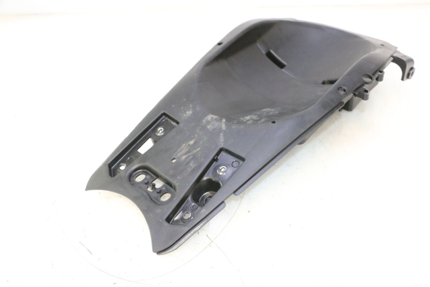 photo de PASE RUEDA TRASERO KAWASAKI ER-6 ER6 N 650 (2005 - 2009) - Primer plano técnico