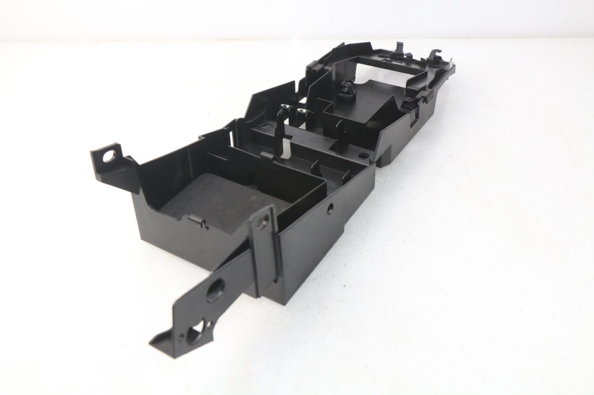 photo de PASE RUEDA TRASERO YAMAHA FZ8 800 (2010 - 2016) - Primer plano técnico