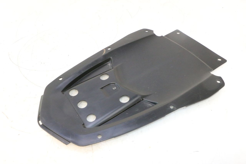 photo de PASE RUEDA TRASERO YAMAHA FZ8 800 (2010 - 2016) - Primer plano técnico