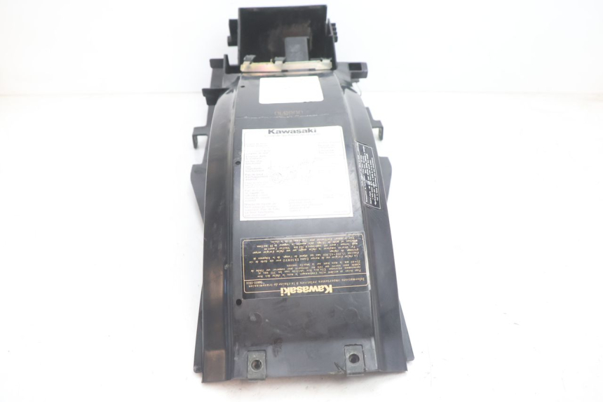 photo de PASE RUEDA TRASERO KAWASAKI GPX F ZX750F 750 (1986 - 1990) - Primer plano técnico