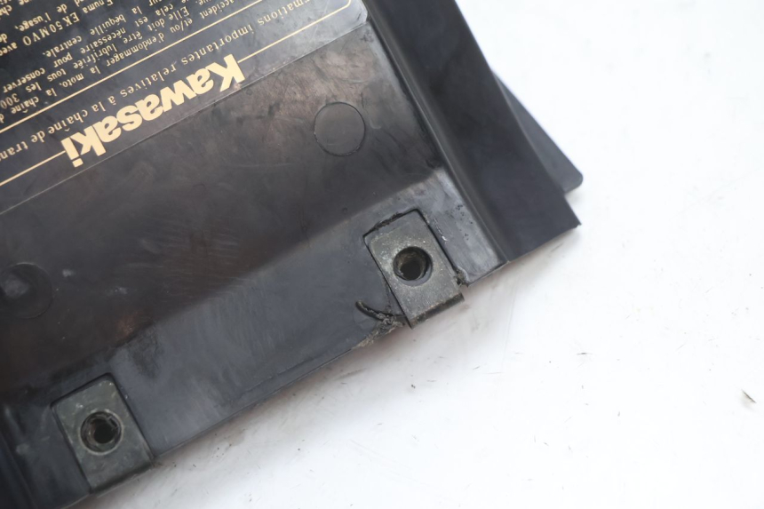 photo de PASE RUEDA TRASERO KAWASAKI GPX F ZX750F 750 (1986 - 1990) - Recambio usado revisado