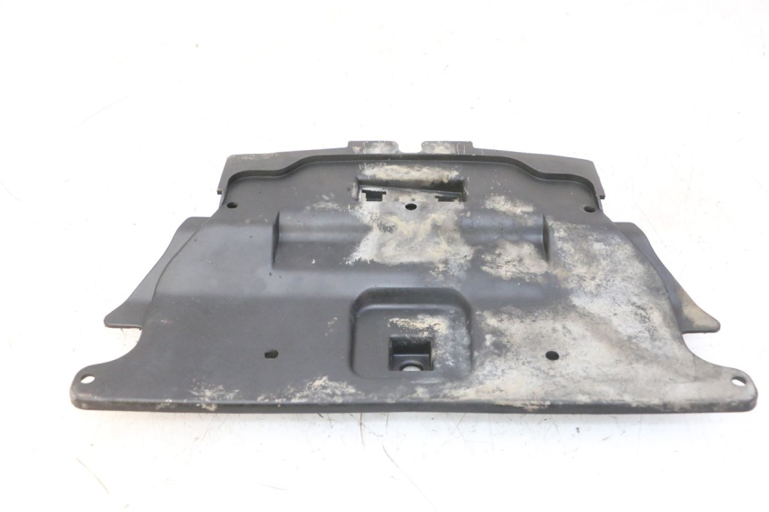 photo de PASE RUEDA TRASERO KYMCO GRAND DINK 125 (2008 - 2014) - Otra perspectiva