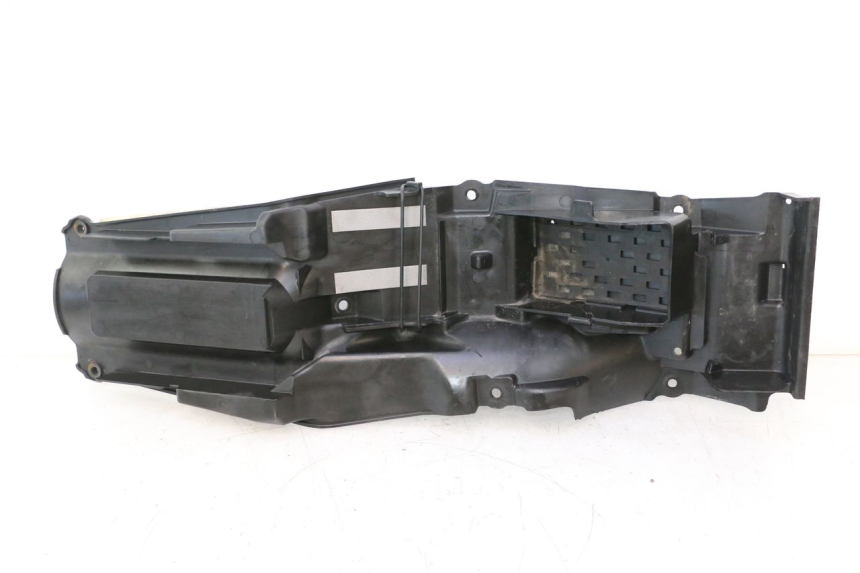photo de PASE RUEDA TRASERO SUZUKI GSR 600 (2005 - 2012) - Vista principal
