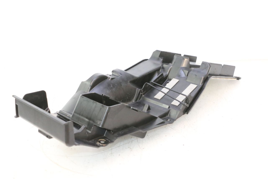 photo de PASE RUEDA TRASERO SUZUKI GSR 600 (2005 - 2012) - Detalle de la pieza