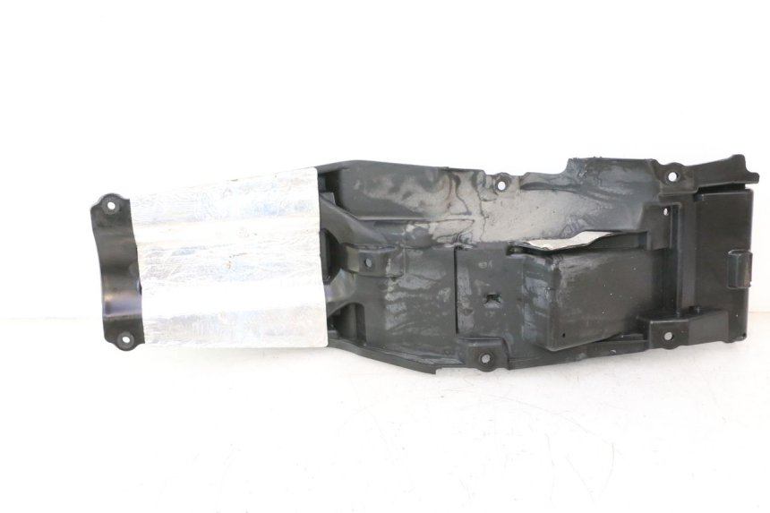 photo de PASE RUEDA TRASERO SUZUKI GSR 600 (2005 - 2012) - Zoom estado de uso