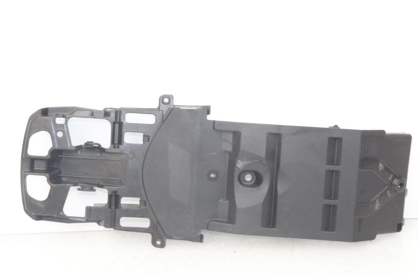 photo de PASE RUEDA TRASERO SUZUKI GSX-R GSXR 750 (2011 - 2016) - Otra perspectiva