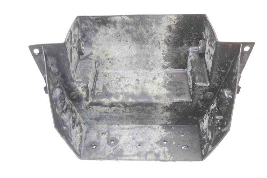 photo de PASE RUEDA TRASERO HONDA CBR F 1000 (1993 - 1996) - Primer plano técnico