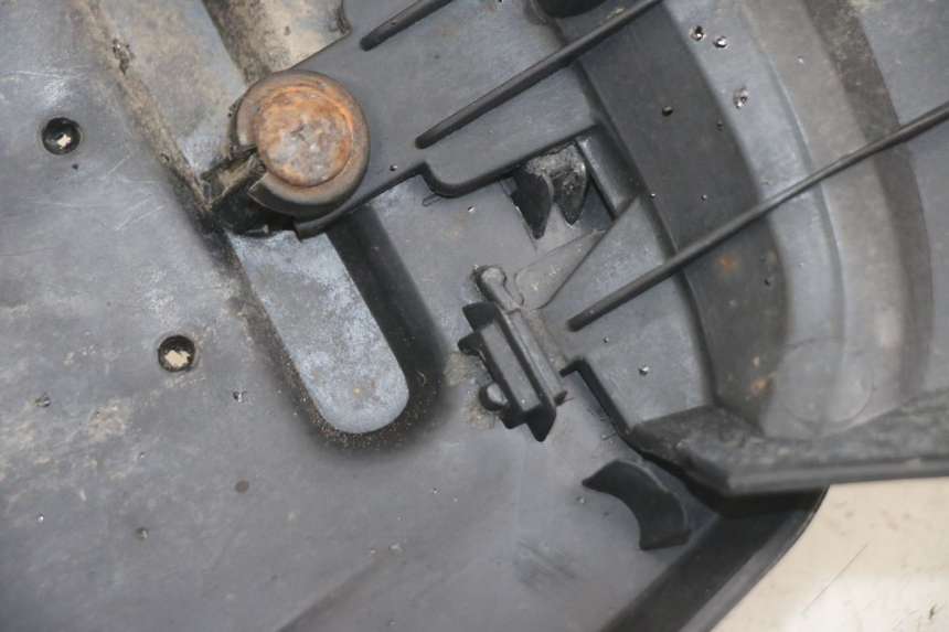 photo de PASO DE RUEDA TRASERO PEUGEOT KISBEE 4T 50 (2010 - 2017) - Zoom estado de uso