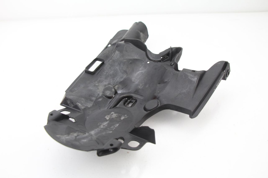 photo de PASE RUEDA TRASERO PEUGEOT LOOXOR 50 (2001 - 2004) - Primer plano técnico