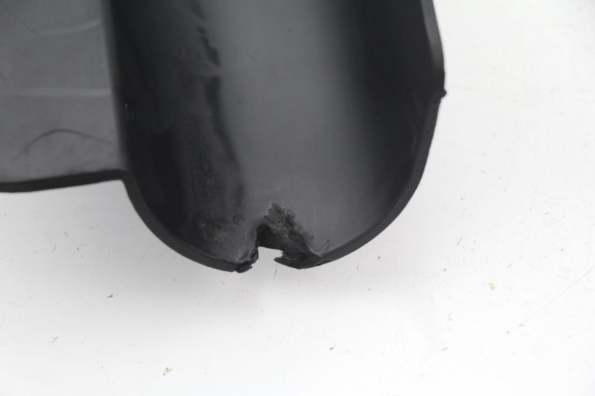 photo de PASE RUEDA TRASERO PEUGEOT LOOXOR 50 (2001 - 2004) - Detalles de los puntos de fijación