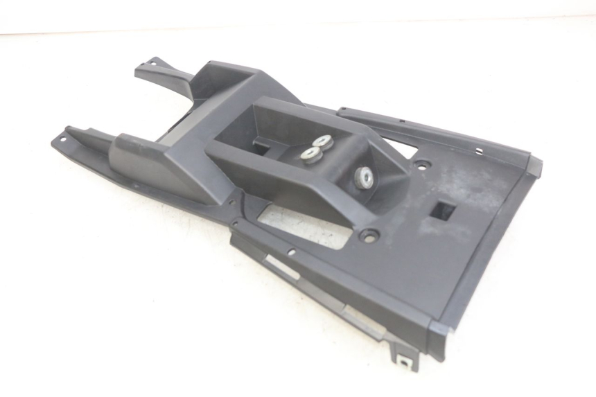 photo de PASO DE RUEDA TRASERO YAMAHA MT ABS 125 (2014 - 2018) - Primer plano técnico