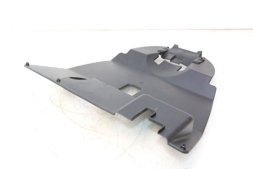 photo de PASE RUEDA TRASERO KYMCO LIKE 4T 50 (2019 - 2025) - Otra perspectiva