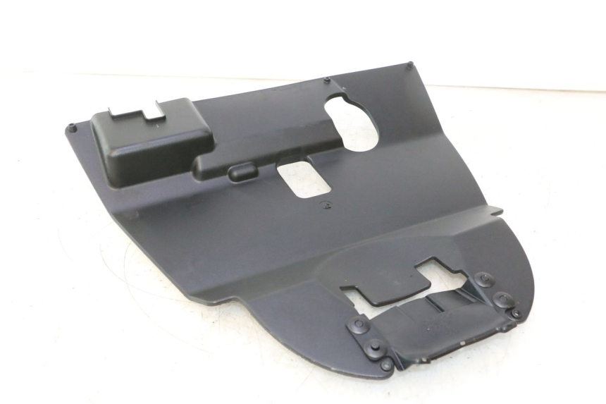 photo de PASE RUEDA TRASERO KYMCO LIKE 4T 50 (2019 - 2025) - Primer plano técnico