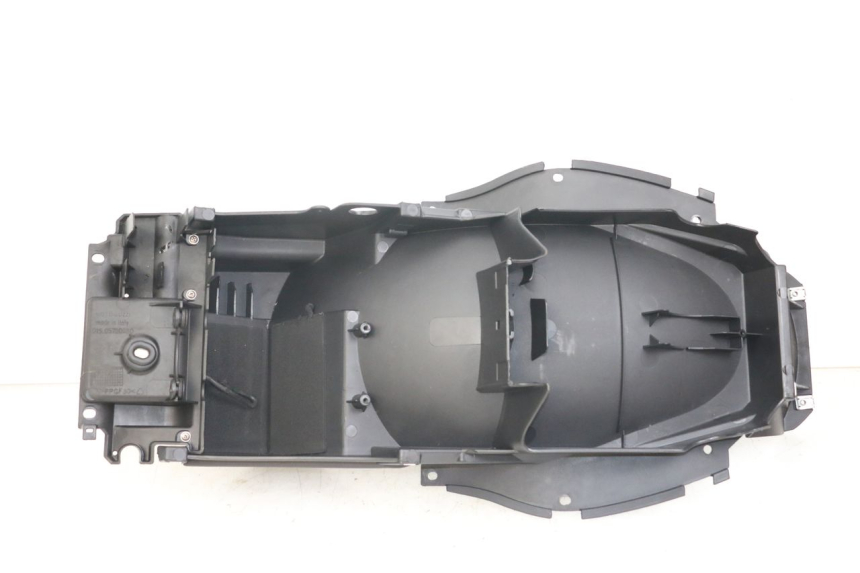 photo de PASE RUEDA TRASERO MOTO GUZZI NORGE 8V GT 1200 (2011 - 2016) - Zoom estado de uso