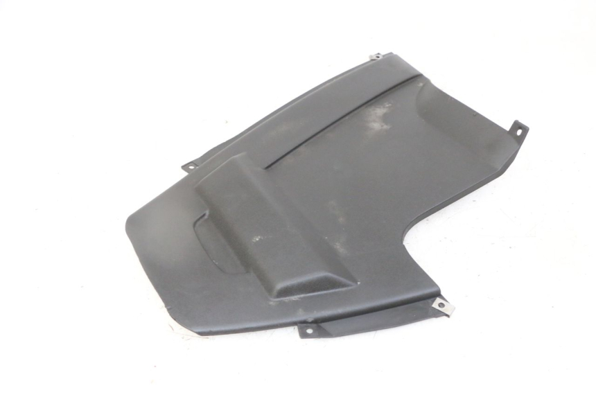 photo de PASE RUEDA TRASERO PIAGGIO NRG POWER PUREJET 50 (2018 - 2021) - Primer plano técnico