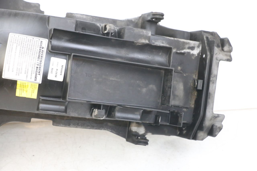 photo de PASO DE RUEDA TRASERO HONDA NTV DEAUVILLE 650 (1998 - 2001) - Zoom sobre los componentes