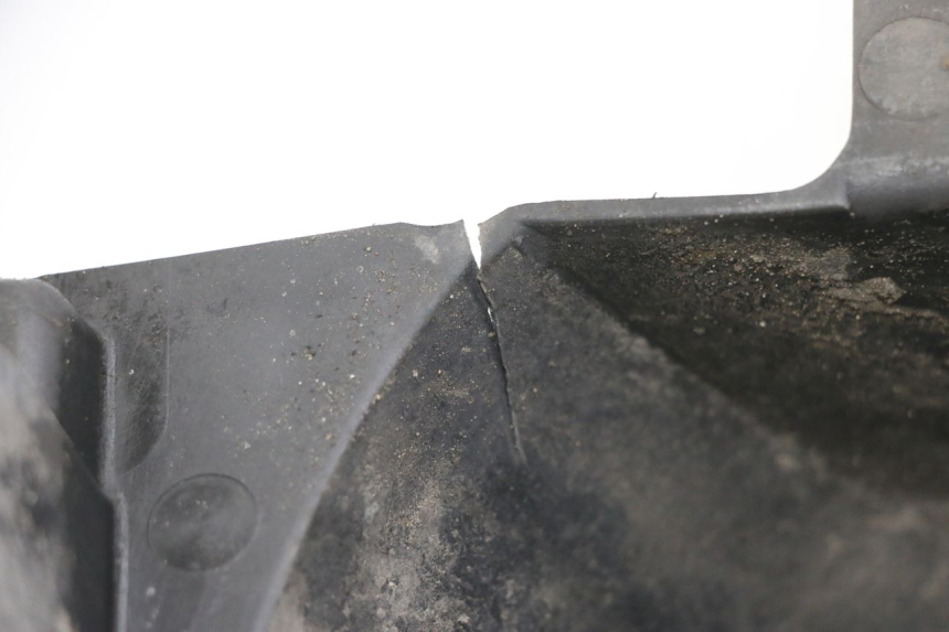 photo de PASO DE RUEDA TRASERO HONDA NTV DEAUVILLE 650 (1998 - 2001) - Primer plano técnico