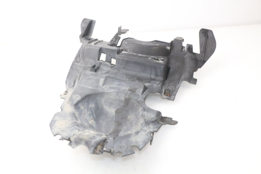 photo de PASE RUEDA TRASERO MBK OVETTO 4T 50 (2008 - 2016) - Primer plano técnico