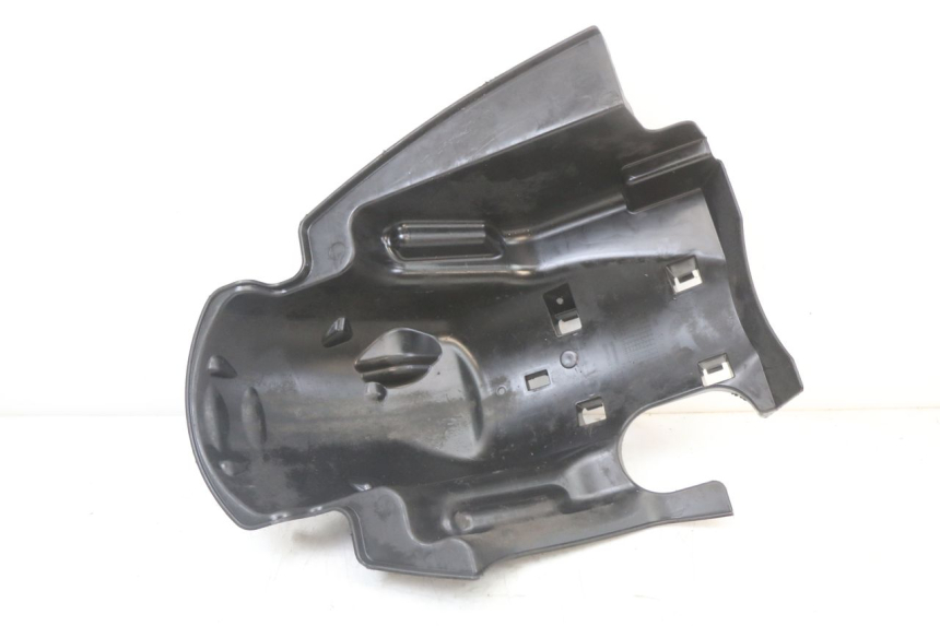 photo de PASE RUEDA TRASERO PEUGEOT DJANGO 125 (2014 - 2017) - Detalles de los puntos de fijación