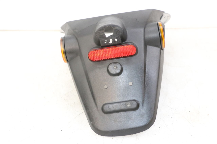 photo de PASE RUEDA TRASERO PEUGEOT STREETZONE 4T 50 (2018 - 2023) - Primer plano técnico