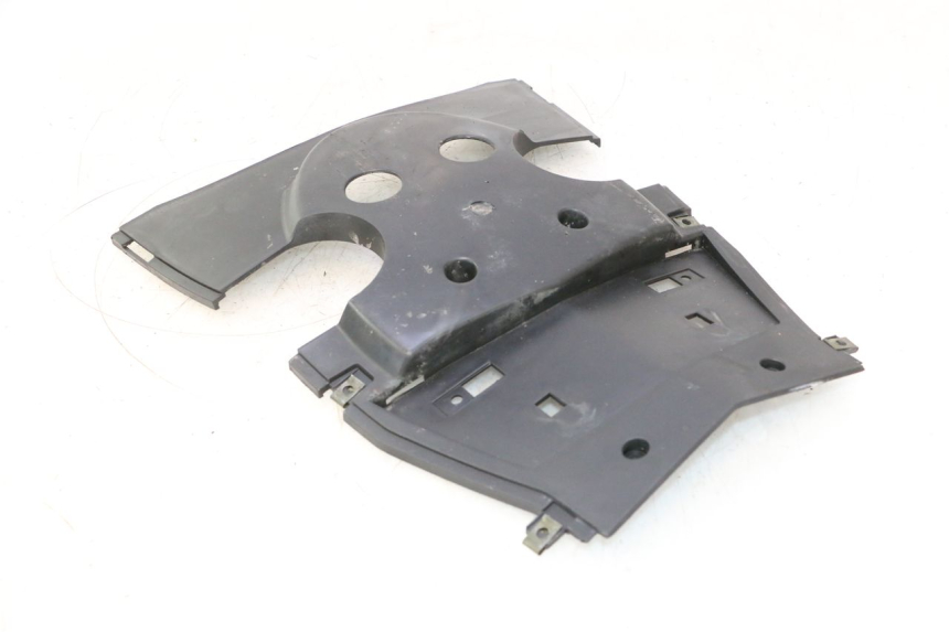 photo de PASE RUEDA TRASERO RAZZO QTR 50 (2011 - 2018) - Primer plano técnico