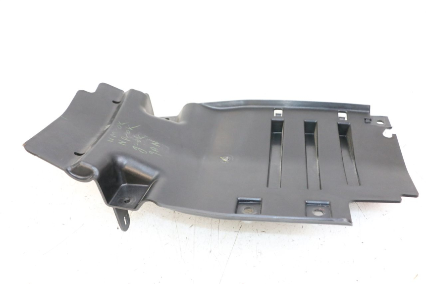 photo de PASE RUEDA TRASERO ROYAL ENFIELD CONTINENTAL GT 650 (2019 - 2024) - Vista principal