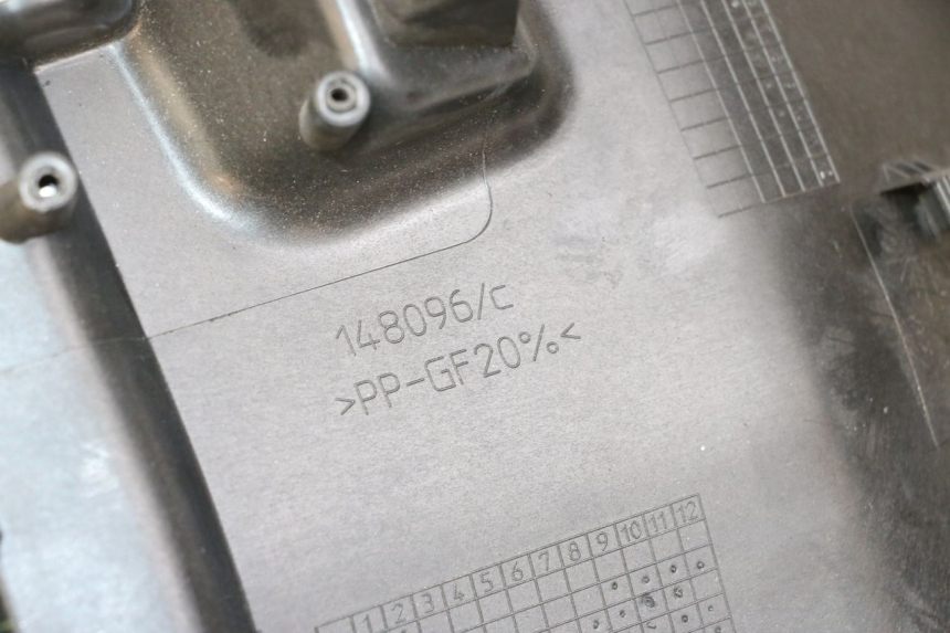 photo de PASE RUEDA TRASERO ROYAL ENFIELD CONTINENTAL GT 650 (2019 - 2024) - Detalle de la pieza