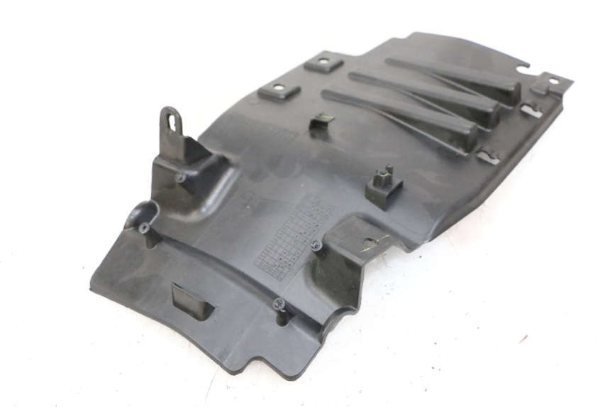 photo de PASE RUEDA TRASERO ROYAL ENFIELD CONTINENTAL GT 650 (2019 - 2024) - Otra perspectiva