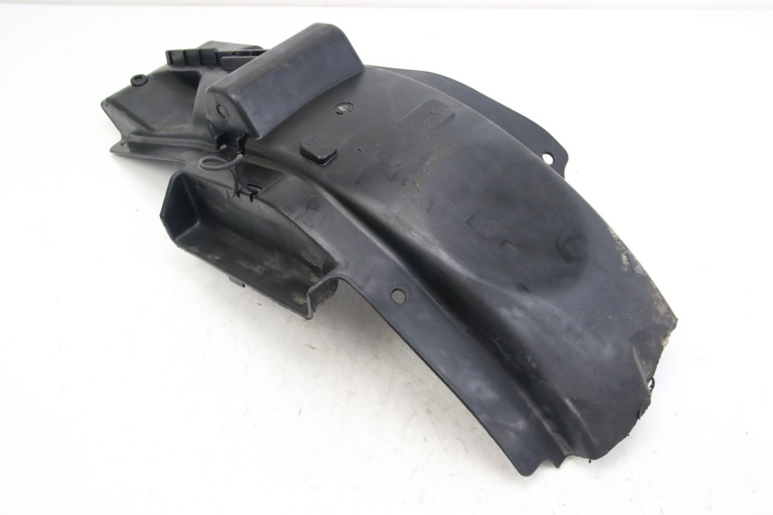 photo de PASO DE RUEDA TRASERO HYOSUNG RT KARION 125 (2003 - 2007) - Primer plano técnico